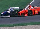 Klíčový manévr červeného ferrari řízeného Schumacherem