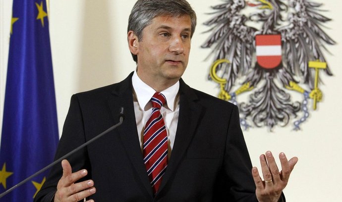 Michael Spindelegger rezignoval na posty rakouského vicekancléře, ministra financí i lídra lidovců