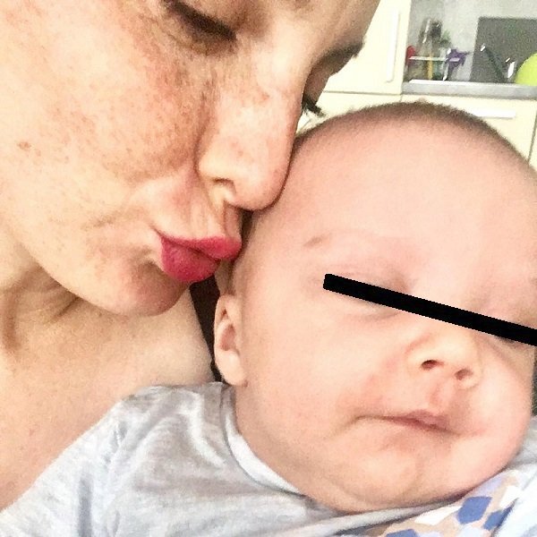 Michaela Maurerová popisuje mateřskou dovolenou jako dny, kdy vyhledává nejbližší babybox..