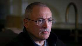 Kremelský kritik zdrcen smrtí Schwarzenberga: Chodorkovskij ho označil za klíčovou postavu politiky ČR
