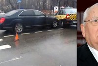 Autonehoda v Moskvě: Boural Michail Gorbačov!