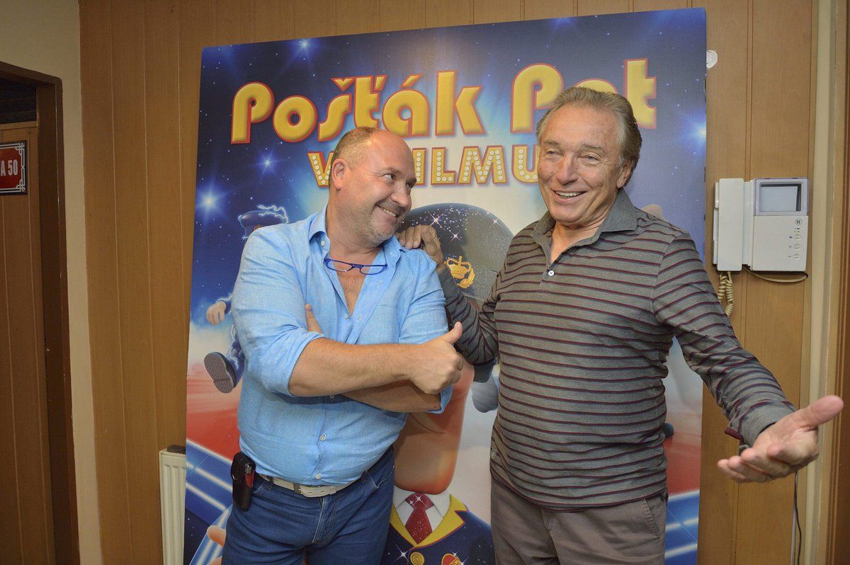 Michal David a Karel Gott si spolu vyzkoušeli dabing ve filmu Pošťák Pat.