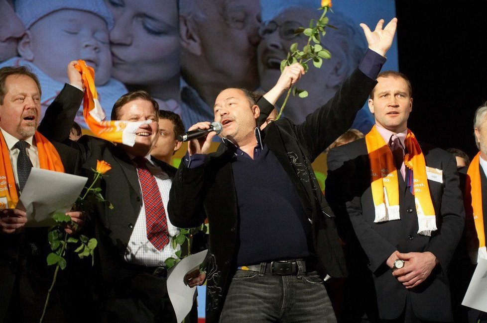 Michal David podpořil ČSSD i v předvolební kampani v roce 2010.