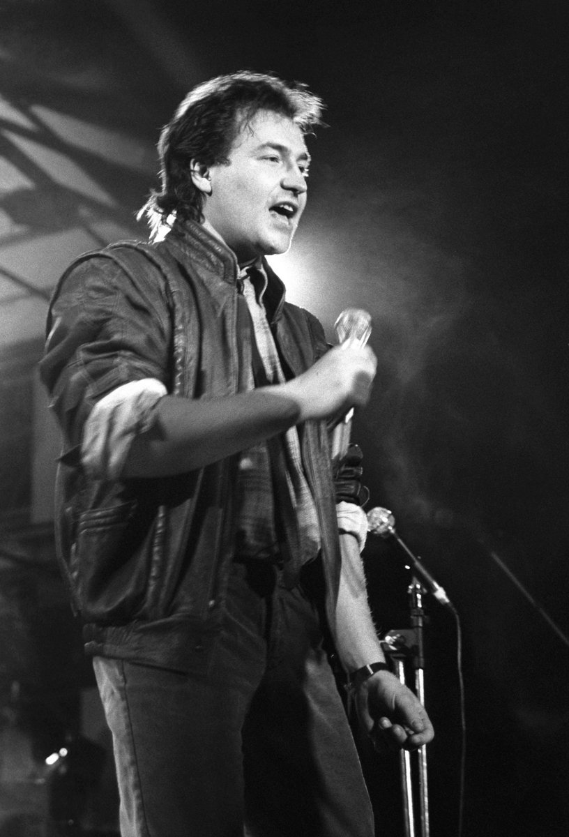 Rok 1988: Zazářil na Festivalu politické písně.
