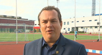 Kauza šéfa sportu ČT Michala Dusíka: Sliboval věrnost sektě! S vazbami na Rusko a neonacisty Kauza šéfa sportu ČT Michala Dusíka: Sliboval věrnost sektě! S vazbami na Rusko a neonacisty