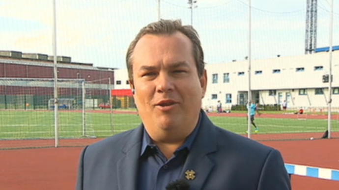 2014 Šéf Redakce sportu České televize Michal Dusík se členstvím v náboženském spolku netajil ani ve vysílání.