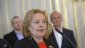 Magda Vášáryová během představování týmu poradců prezidentského kandidáta Michala Horáčka