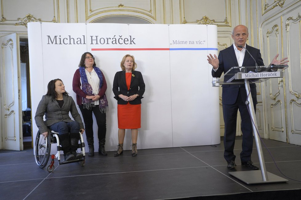 Prezidentský kandidát Michal Horáček bude sbírat podpisy i pro své konkurenty.