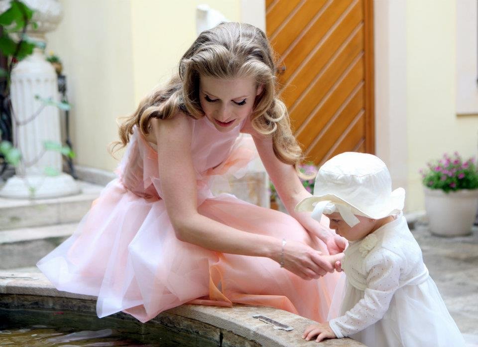 2012 - Nevěsta Michaela s roční dcerou Jůlinkou