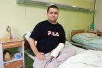 Michal na svém lůžku v Nemocnici Na Homolce strávil dlouhé měsíce