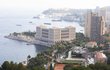 Luxusní hotel Monte-Carlo Bay Hotel & Resort, kde svatebčané bydleli.