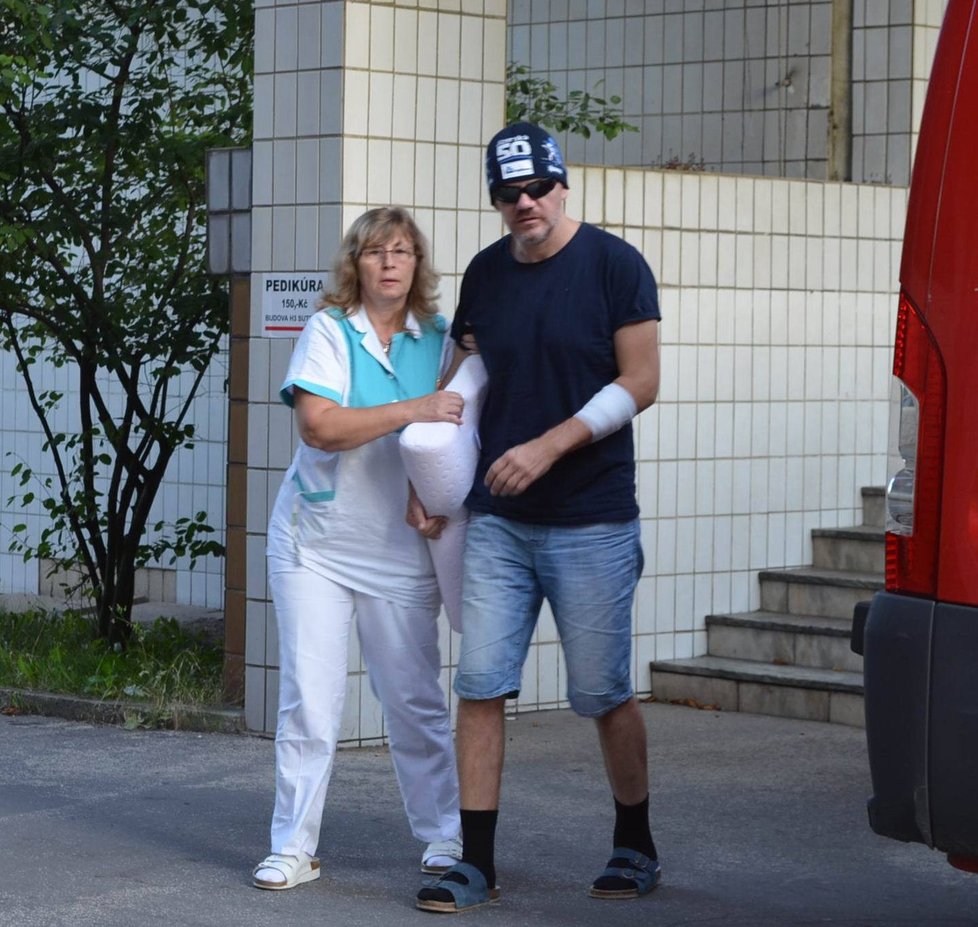 Proběhne soud kvůli napadení zpěváka Michala Hrůzy.