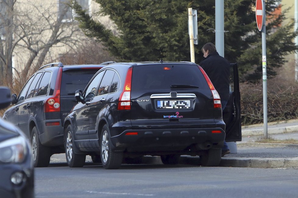 Michal Hrůza se po úrazu hlavy bojí sednout za volant a nechává se raději vozit