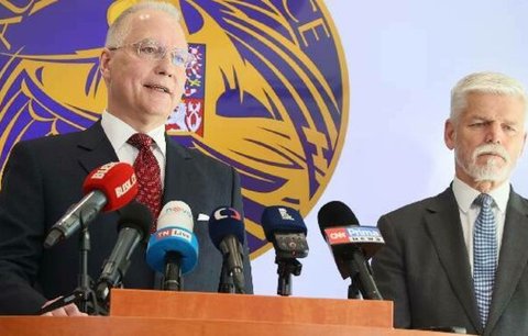 Pavel v BIS navázal na Havla: Evropě hrozí nové útoky ISIS, varoval Koudelka. Je Česko v ohrožení?