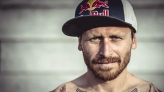 Extrémní biker Michal Maroši se v životopisném filmu svléká do naha - obrazně i doopravdy