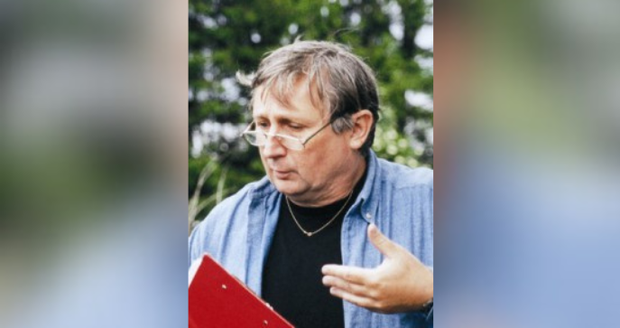 Zemřel scenárista Michal Najbrt.