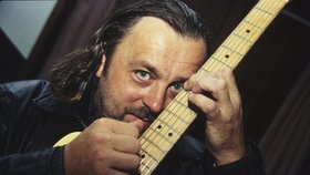 Michal Pavlíček je fenomenální hudebník s velkými zdravotními problémy.