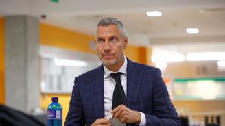 Výpovědi o 50 milionovém úplatku jsou nedůvěryhodné, říká Redl k projektu Nové Holešovice. Glosujeme živě Výpovědi o 50 milionovém úplatku jsou nedůvěryhodné, říká Redl k projektu Nové Holešovice. Glosujeme živě