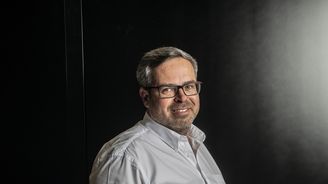 PPF zakládá vlastní investiční společnost. Pro správy fondů Air Bank získala Semotana z J&T PPF zakládá vlastní investiční společnost. Pro správy fondů Air Bank získala Semotana z J&T