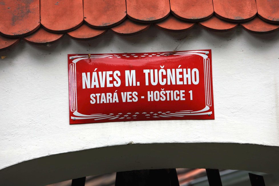 Náves Michala Tučného v Hošticích