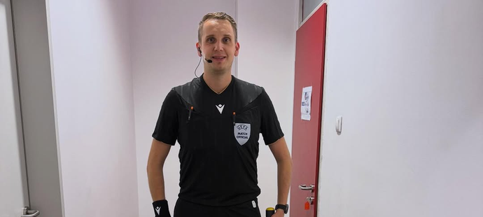 Jako pomezní sudí letos odmával 12 utkání české ligy.