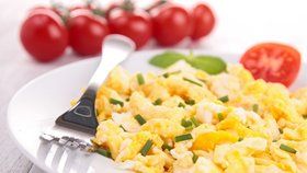 5 podstatných chyb, které děláme při přípravě míchaných vajíček