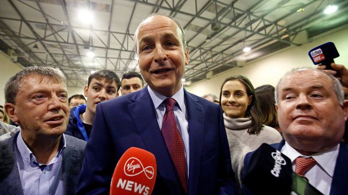 Micheál Martin, lídr středopravé strany Fianna Fáil , vítěze voleb