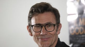 Někdy toužím, aby mě brali jako běžného režiséra, říká oscarový filmař Michel Hazanavicius