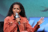 Američani nejsou připraveni mít za prezidenta ženu, prohlásila Obamová. A slova o vlastní kandidatuře!