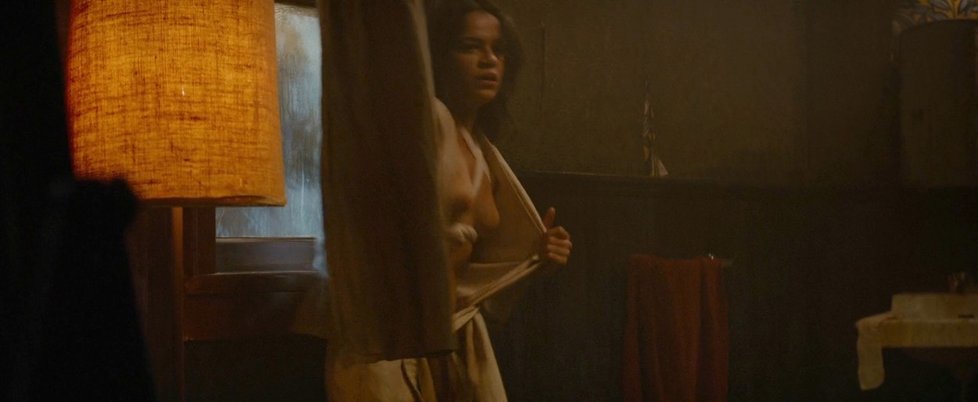 Michelle Rodriguez se ukázala ve filmu nahá.