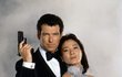 Michelle Yeoh stanula po boku Pierce Brosnana v bondovce Zítřek nikdy neumírá jako Wai Lin.