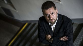 Aleš Michl: Firmy si půjčují jako o závod