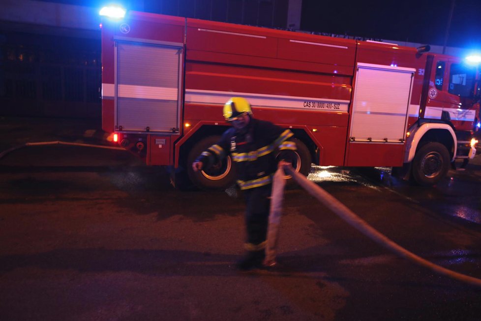 V pondělí 25. února v brzkých ranních hodinách došlo k obrovskému požáru v Michli