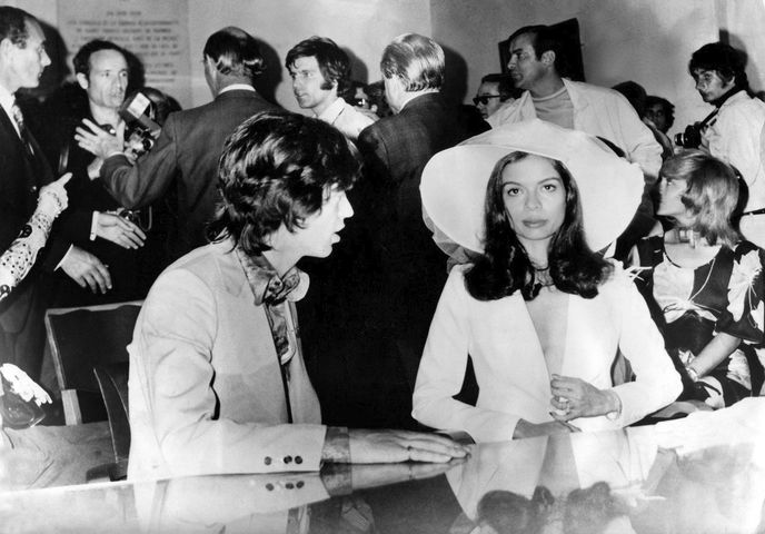 Mick Jagger a Bianca se brali v roce 1971. Její oufit je dodnes inspirací
