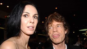 Proč přítelkyně Micka Jaggera spáchala sebevraždu? Trpěla depresemi a sebepoškozováním.