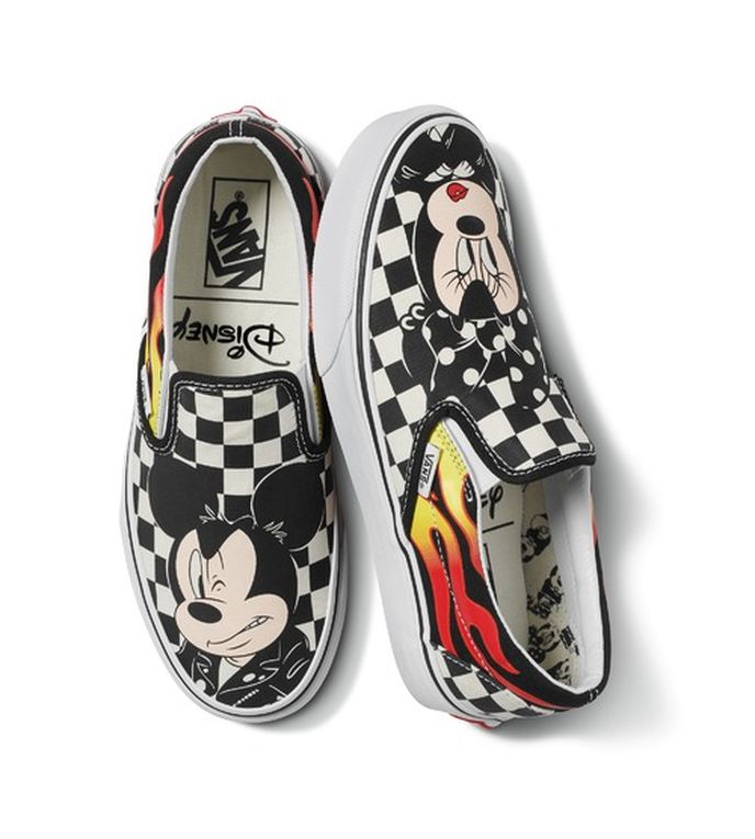 Slip-on, Vans x Disney Mickey Mouse, 1790 Kč