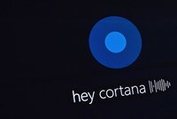 Cortana bude číst příchozí e-maily v mobilu. V Outlooku na Androidu a iOS