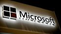 Společnost Microsoft čelí rozsáhlému kybernetickému útoku. Přes její software bylo napadeno asi 60 tisíc institucí a podniků. Korporace tvrdí, že za útokem stojí Čína.