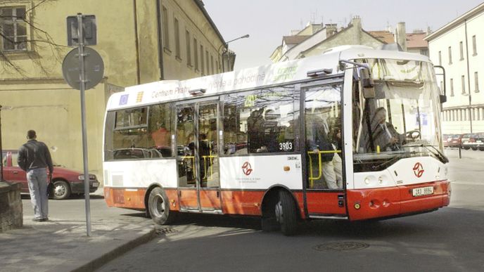 Nízkopodlažní midibus DPP