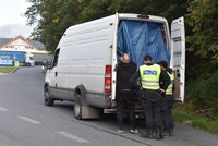 Policie posílila kontroly u hranic se Slovenskem: Namátkově prohledává auta