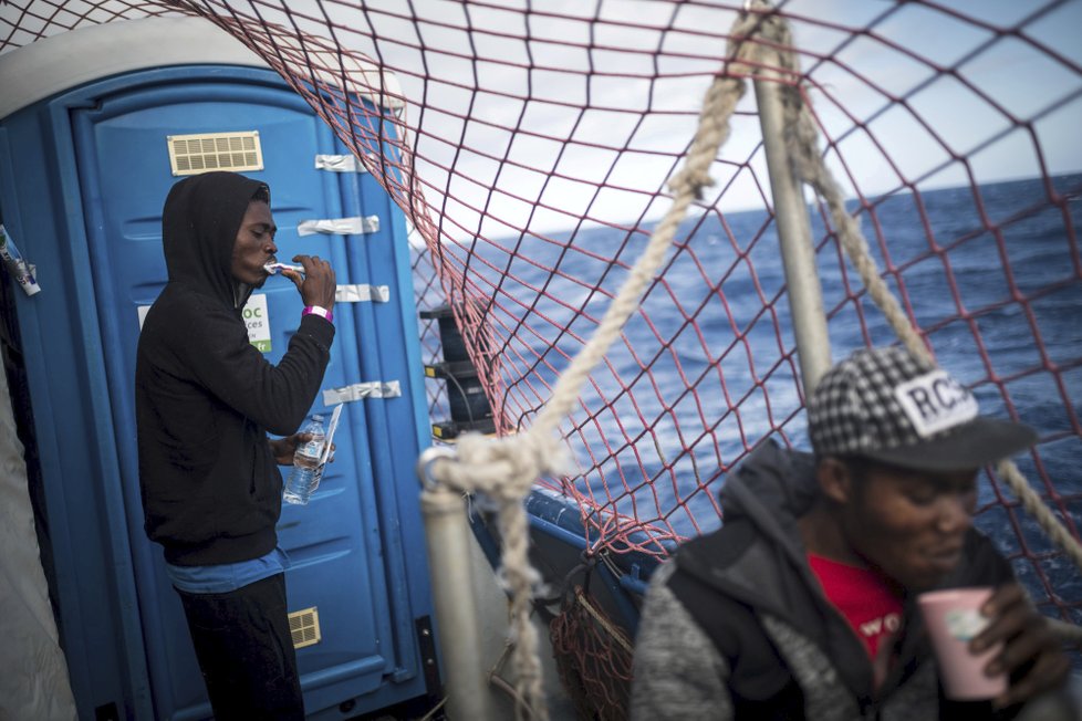 Loď Sea-Watch 3 vplula s migranty do italských teritoriálních vod