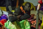 Migranti z lodi Alan Kurdi, kteří připluli do Itálie