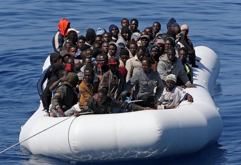 Do Evropy míří tisíce migrantů každý týden.