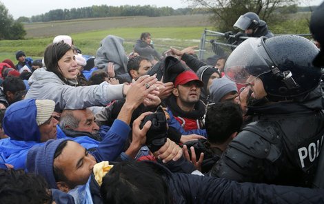 Uprchlíci jsou velkým problémem Evropy.