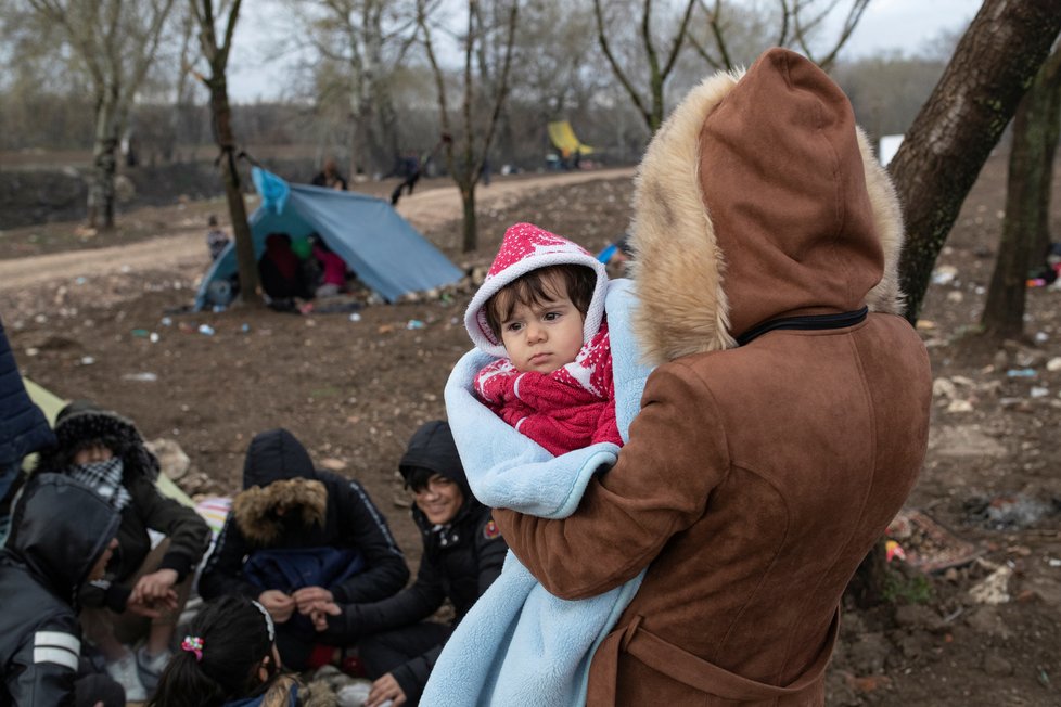 Spor o tisíce migrantů na turecko-řecké hranici (5.3.2020)