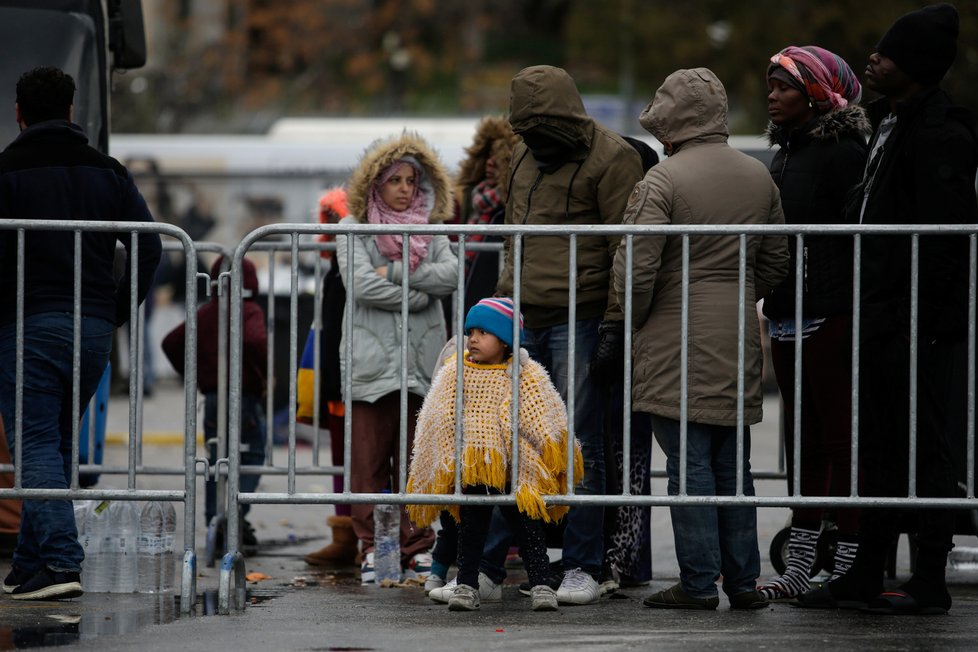 Spor o tisíce migrantů na turecko-řecké hranici (5.3.2020)