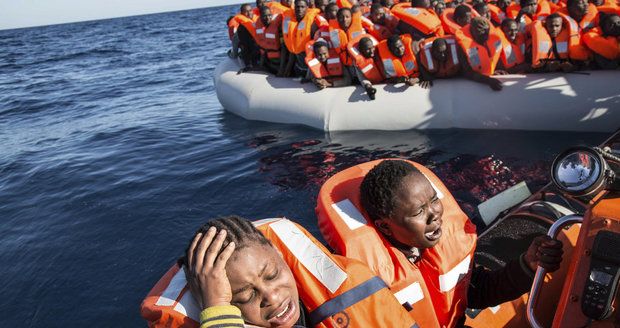 Němci diskriminují uprchlíky, tvrdí OSN. Afričané se tam prý bojí útoků