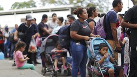Migranti na hranicích Střední Ameriky a USA