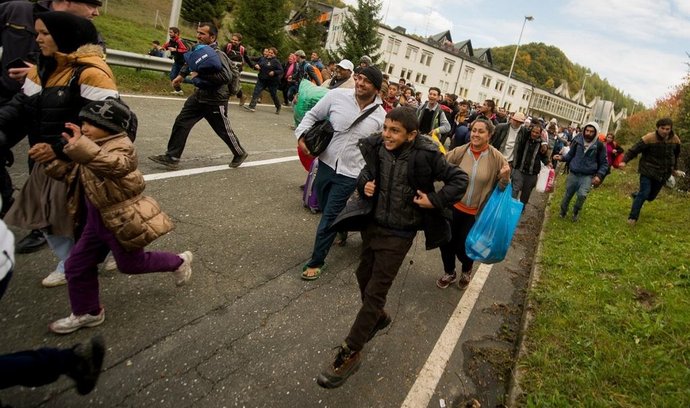Slovinsko chce usměrnit migranty, na hranicích postaví bariéry