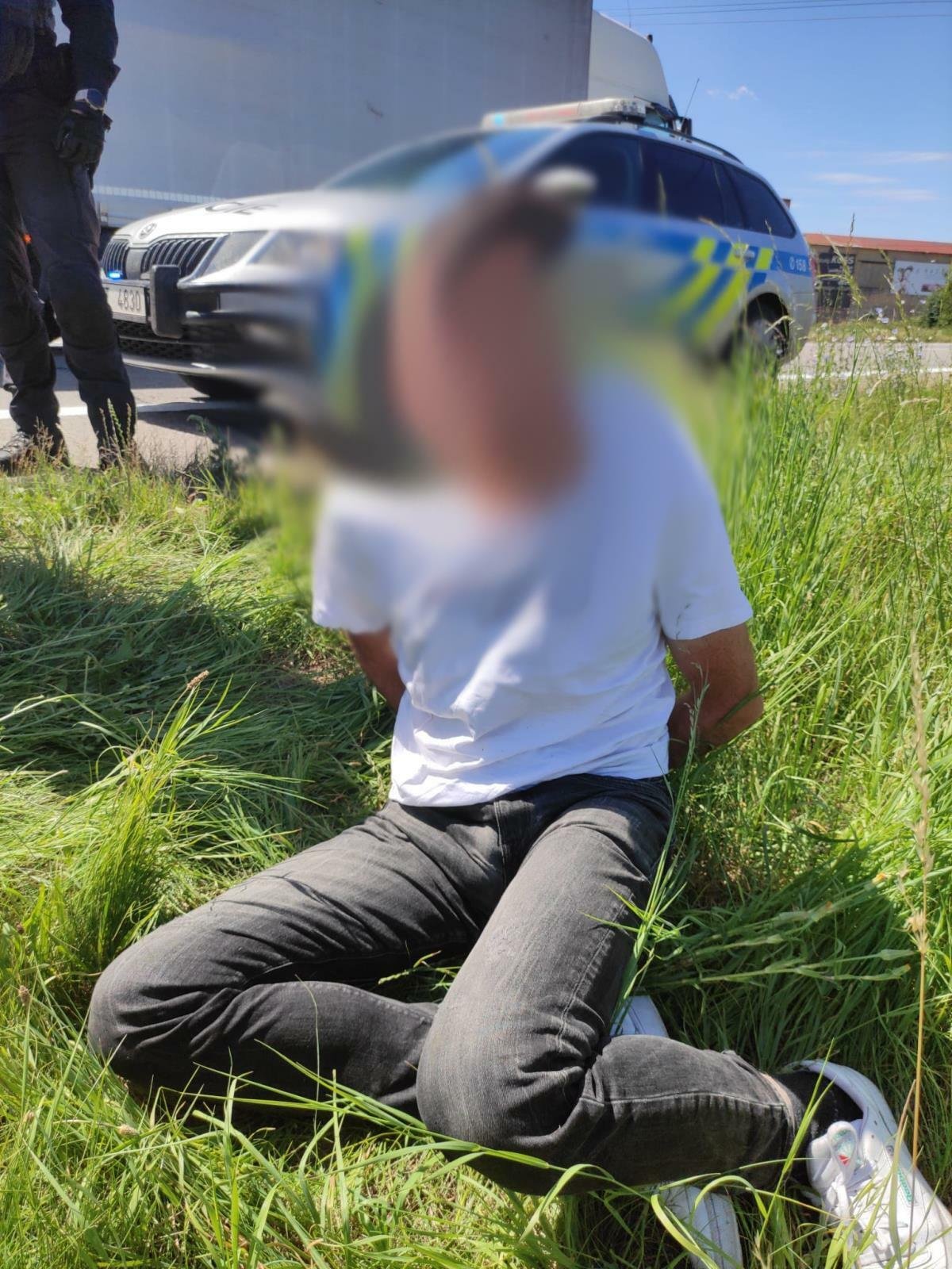 Nedávno odhalila policie migranty v dodávce na Hodonínsku.